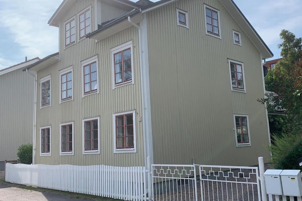 Egen Laegenhet Pa Soedermalm Naera Centrum Sundsvall Eksteriør bilde